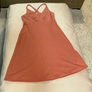 Patagonia Coral M Amber Dawn Dress Adventure Outdoor Sporty Active Athleisure